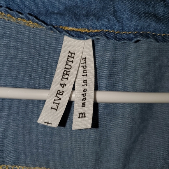 Live 4 Truth Dress - Picture 2 of 3